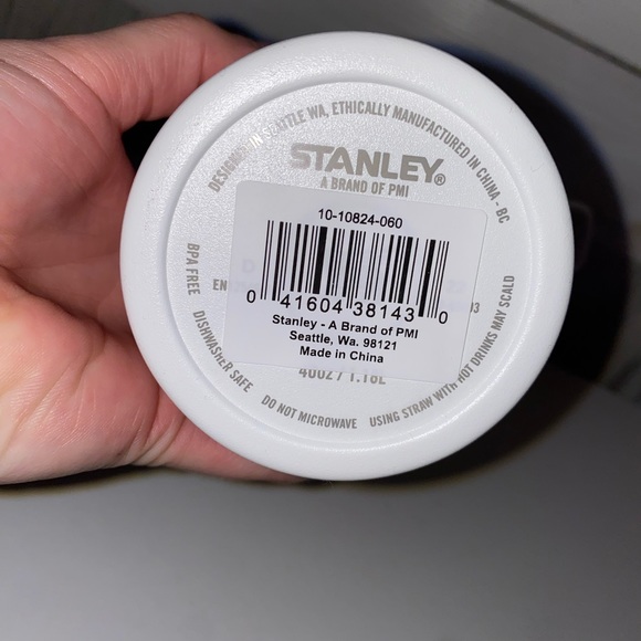 Bright White Stanley 40oz Target Tumbler. NWT. NIB. - Picture 2 of 2